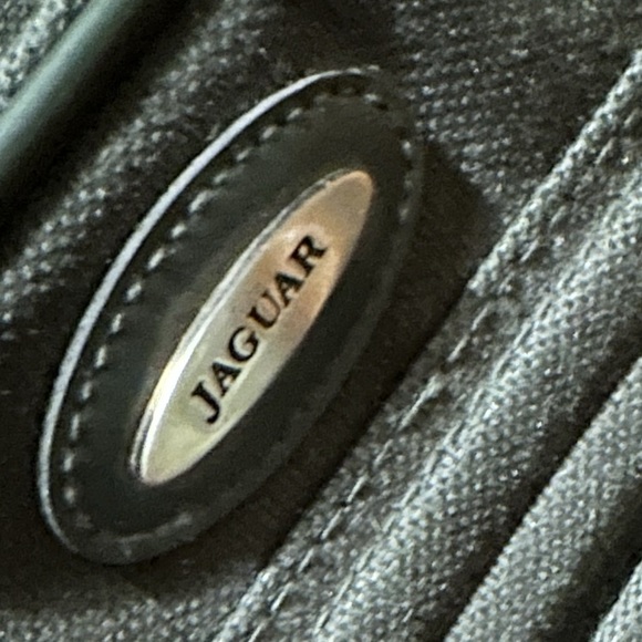 JAGUAR TRAVEL BAG LUGGAGE SMALL SHOULDER CARRY ON OVERNIGHT TRAIN POUGH DK GREEN - Picture 4 of 13